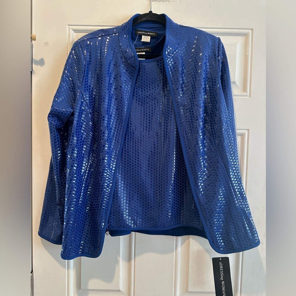 A Dressing Woman Shimmering Blue Sequin 2 Piece Jacket-New